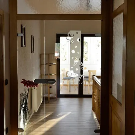 Ackermann Apartment *